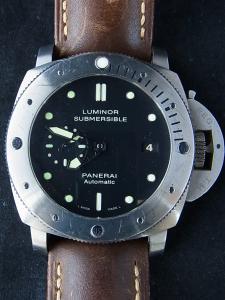 パネライ サブマーシブル PAM00305 中古 パネライ日本正規店発行保証書　ボックス付属