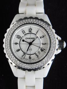 シャネル J12 H0967 中古コンディションの シャネル日本正規店箱・保証書付き