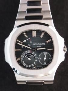 パテックフィリップ ノーチラス 5712-1A-001 未使用品 ティファニー社箱付属