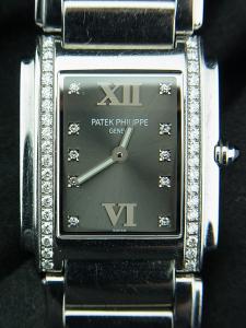 パテックフィリップ twenty-4 4910-10A-010 中古 内箱、外箱あり　保証書あり