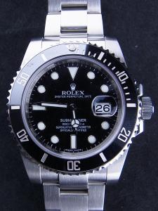 ロレックス サブマリーナ 116610LN 中古 内箱、外箱、保証書あり　余りコマ2つ