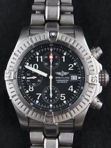 ブライトリング アベンジャー E13360 中古 時計本体、内箱、コマ4つ