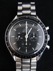 オメガ スピードマスター 3572_50 中古、タキメーター削れなし、ガラスキズ無し 箱・保証書有