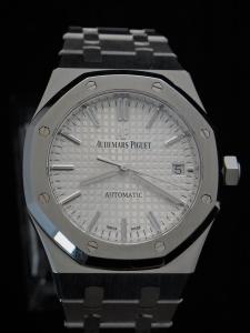 オーデマピゲ ロイヤルオーク 15450ST_OO_1256ST_01 中古 内箱、外箱、保証書あり　余りコマ１つ