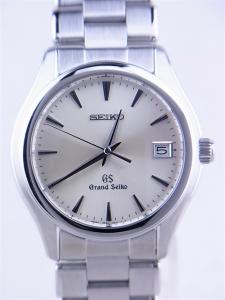 グランドセイコー 9Fクォーツ SBGX005 2017年メーカーOHご未使用系 内箱 外箱 保証書 余りコマ3つ