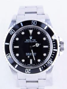 ロレックス サブマリーナ 14060 ケースえぐれ、回転ベゼルゆるい 内箱 外箱 保証書