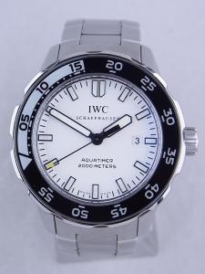 IWC アクアタイマー IW356805 使用感あり。ブレスキズ大  余りコマ1つ