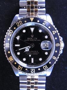 ロレックス GMTマスター2 16713 中古で使用感あり、ガラスチップ無し 箱、旧式紙ギャラあり※世界通用4つ折りタイプ