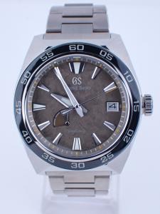 グランドセイコー スプリングドライブ SBGA403 ほぼ未使用 内箱　外箱　保証書　3コマ