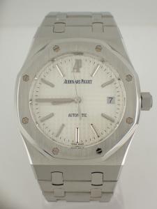 オーデマピゲ ロイヤルオーク 15300ST_OO_1220ST_01 AA※中古美品 内箱、外箱、保証書、コマ、メーカーコンプリートOH証