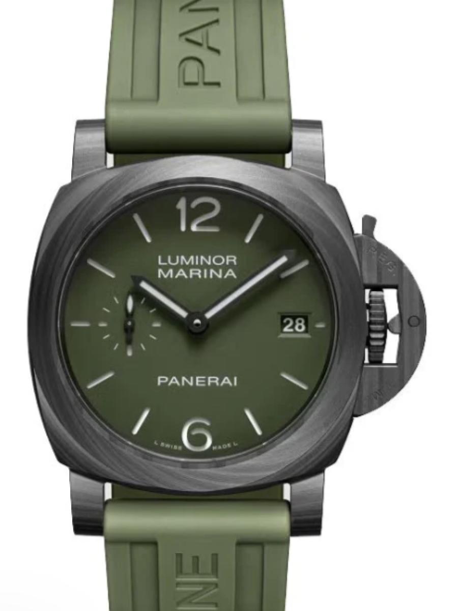 パネライ ルミノール PAM01526 グリーン ルミノール クアランタ カーボテック グリーンダイヤル　デイト表示　スモールセコンド メンズ　40ｍｍ　キャリバーP.900　パワーリザーブ3日間　ラバーベルト(新品未使用)