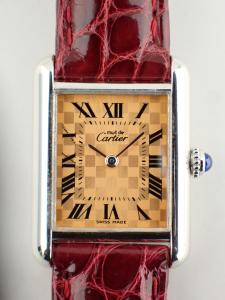 カルティエ タンク W1017654 AAA※新品仕上げ済み 内箱、保証書