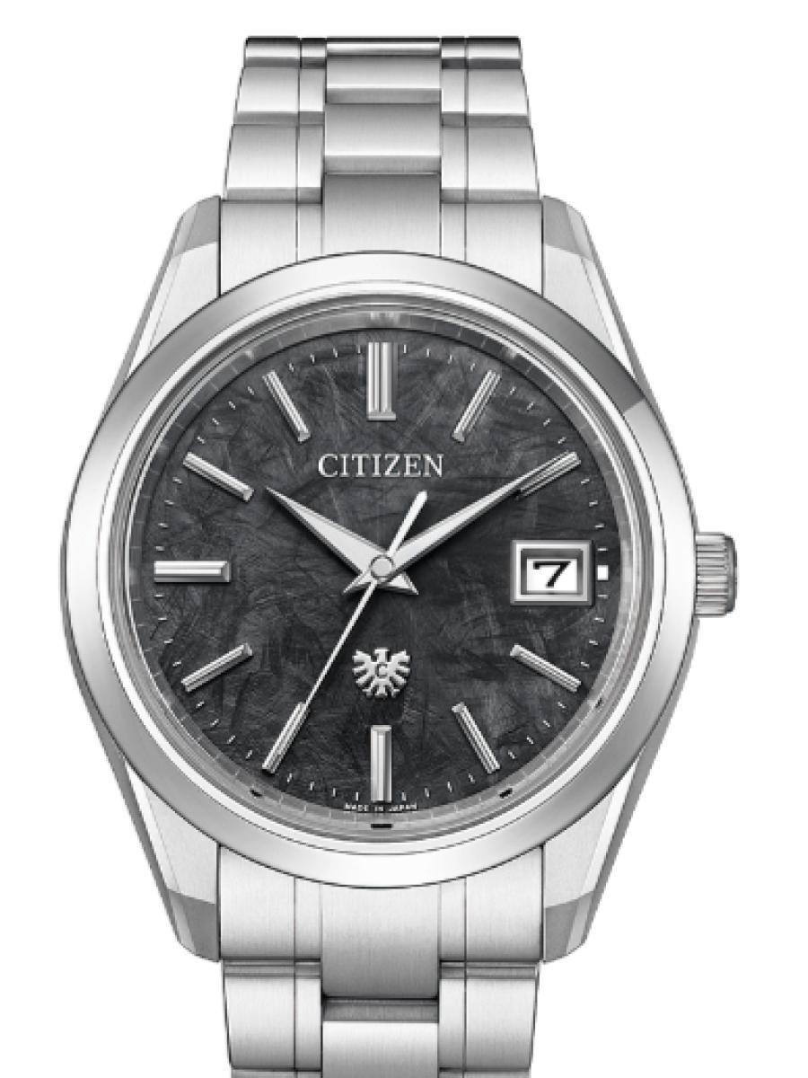 シチズン ザ・シチズン AQ4100-57E グレー イーグルモチーフ　デイト表示　グレーダイヤル　 メンズ　ユニセックス　38.3mm　キャリバーNo. A060　(新品未使用)