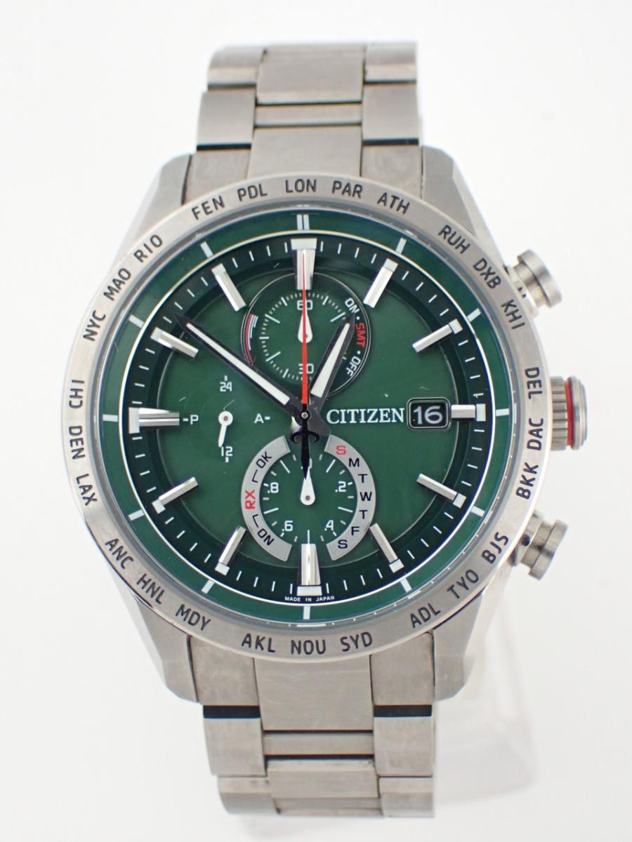 シチズン アテッサ AT8181-63W グリーン 42mm径、メンズ(A※傷あり中古、ガラス内にほこり有)