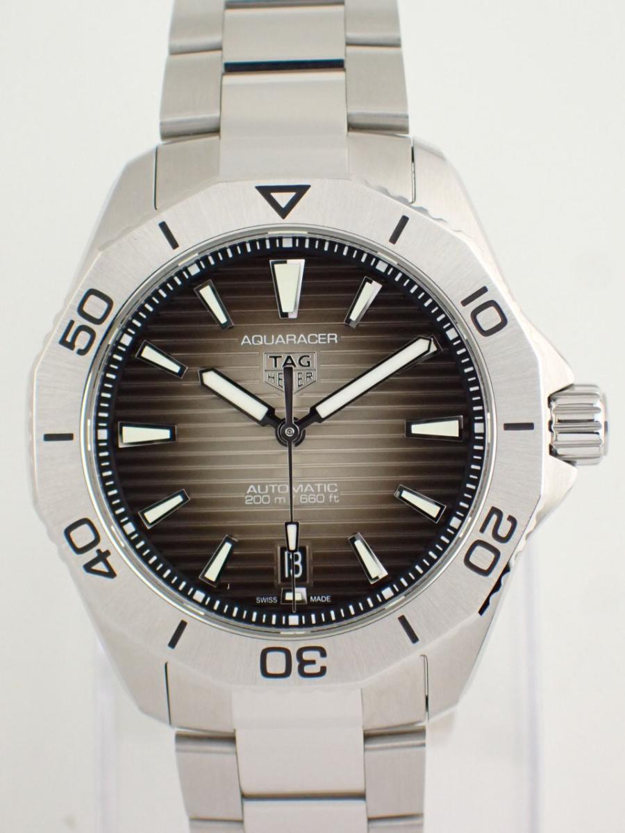 タグホイヤー アクアレーサー WBP2110.BA0627 ブラック 40mm、グラデーション文字盤、メンズ(NS※新品)