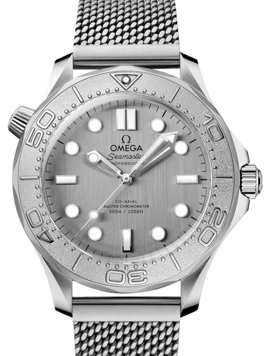 オメガ シーマスター 210.30.42.20.06.002 グレー シーマスターダイバー300M グレーダイヤル　クロノ　 メンズ　42mm　キャリバ﻿ー オメガ 880﻿6　パワーリザー﻿ブ 55時﻿間　シースルーバック(新品未使用)